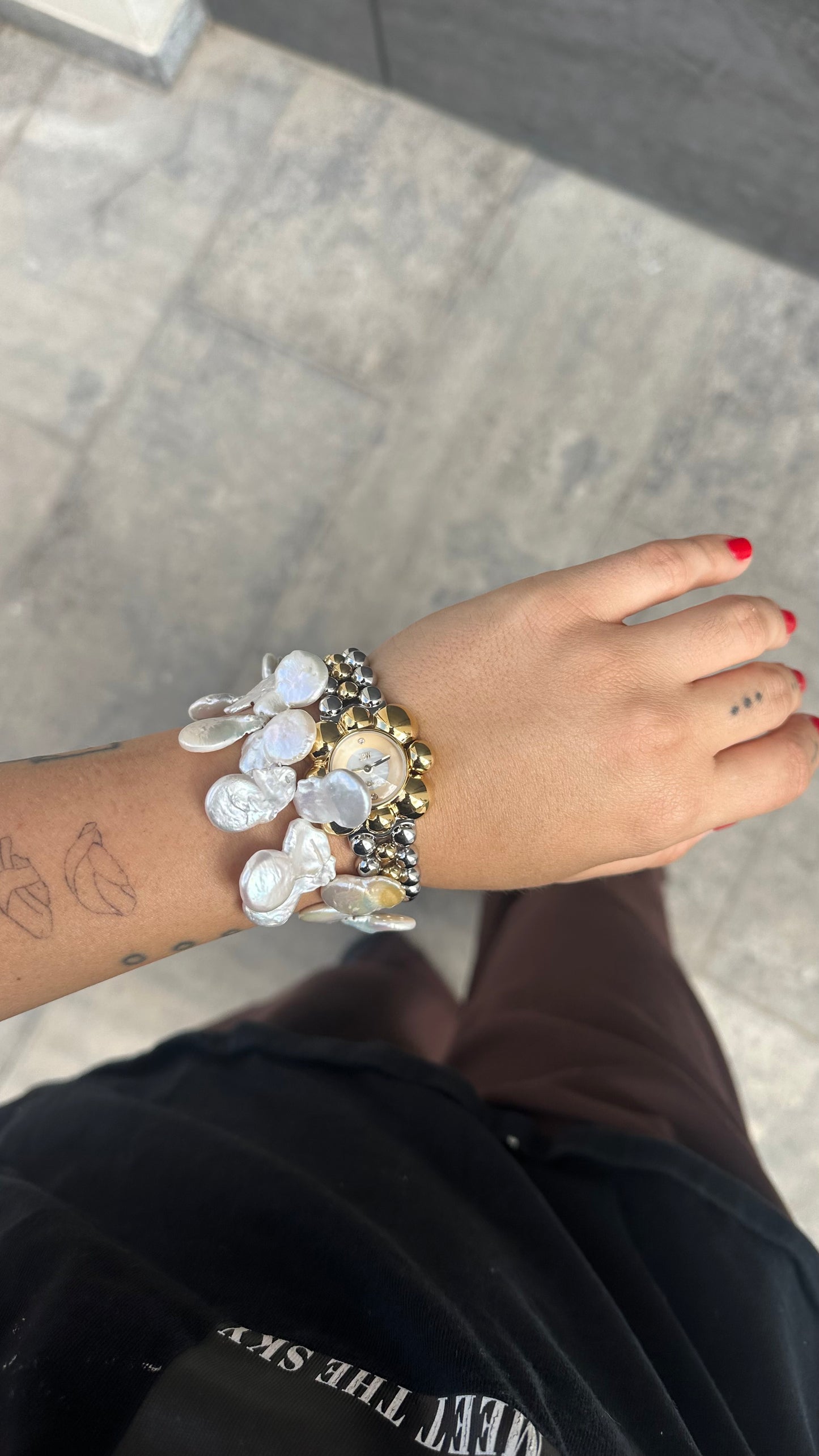 Huge a-symmetrical Pearls Bracelet