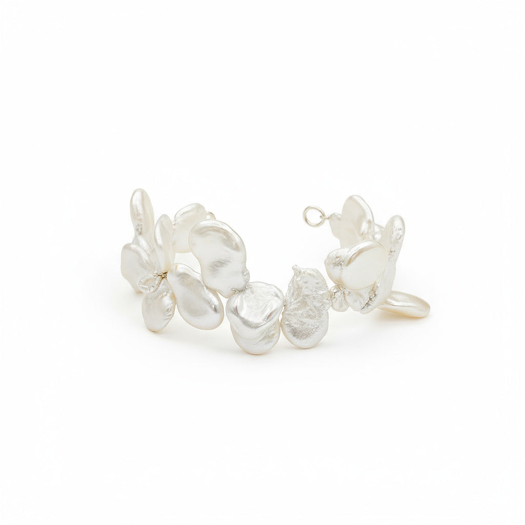 Huge a-symmetrical Pearls Bracelet
