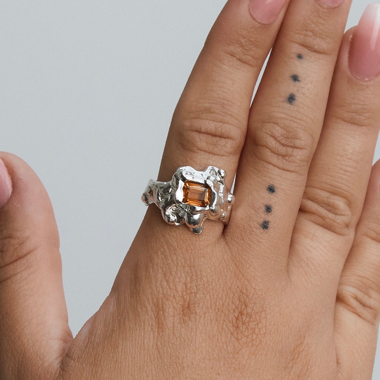 Mother Nature ring | Gemstone jewelry