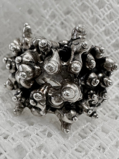 Wax Drops Ring With Oval Stone