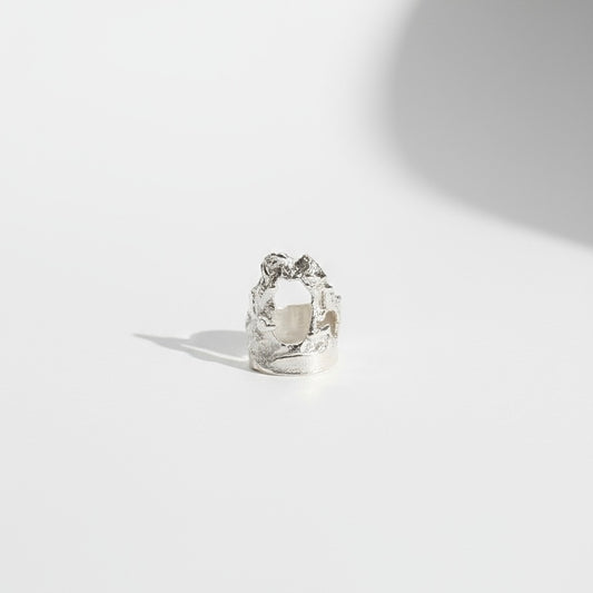 Cave ring