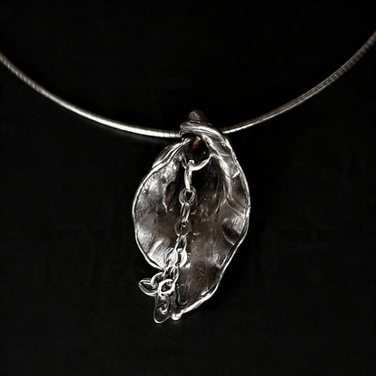 Lily Flower necklace